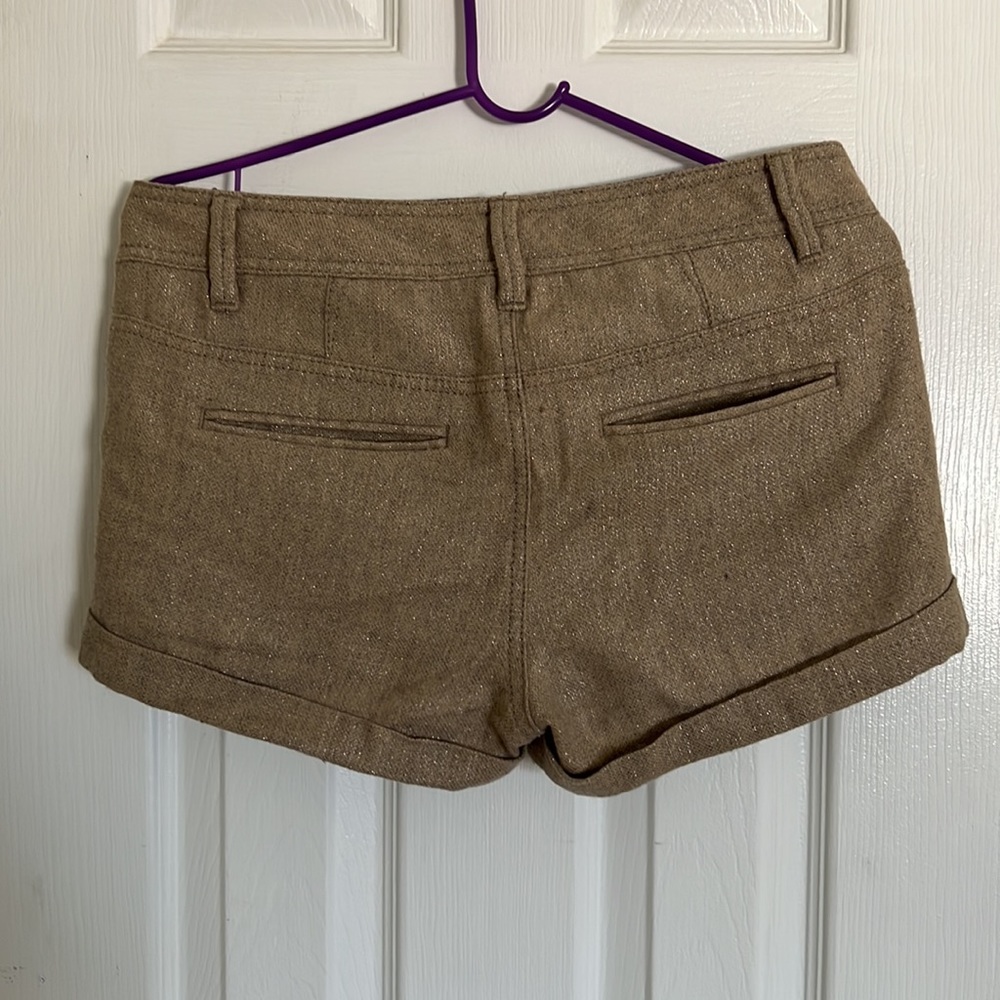 Shorts - Picture 2 of 6